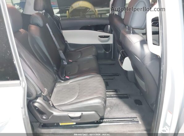 KNDNE5H38P6280048 2023 KIA CARNIVAL MPV Gray Вид наклейки з VIN-кодом