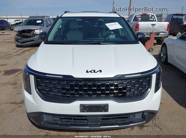 KNDNE5K30S6486076 2025 KIA CARNIVAL MPV White Սարքավորումների վահանակի տեսք