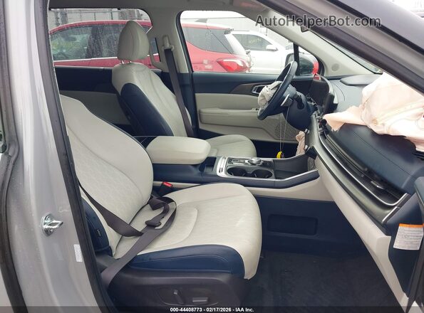 KNDNE5KA4T6099241 2026 KIA CARNIVAL MPV HYBRID Gray Вид салону спереду