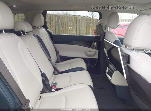 KNDNE5KA7S6030607 2025 KIA CARNIVAL MPV HYBRID Black Widok naklejki z numerem VIN
