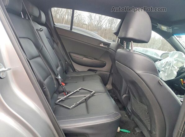 KNDP6CAC0M7911451 2021 KIA SPORTAGE Silver უკანა სალონის ხედი