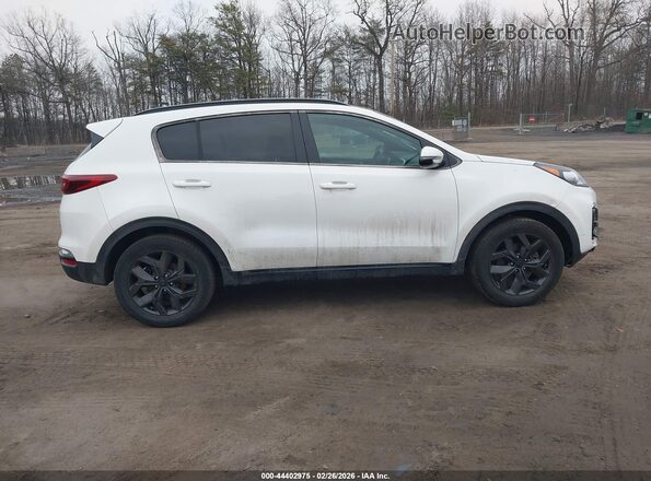KNDP6CAC1M7874989 2021 KIA SPORTAGE White Вид задньої частини салону