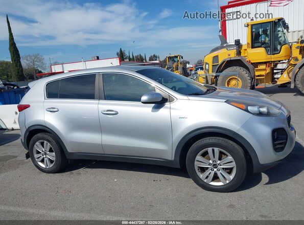 KNDPMCAC3H7096397 2017 KIA SPORTAGE Silver უკანა სალონის ხედი