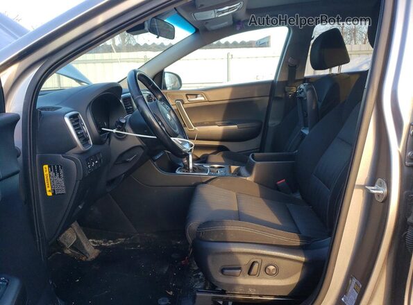 KNDPNCAC0N7963781 2022 KIA SPORTAGE Silver Widok wnętrza z przodu