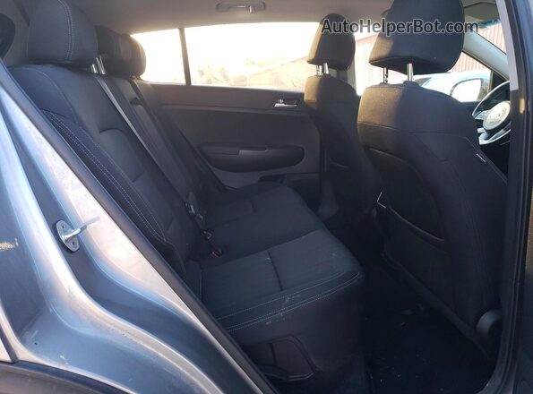 KNDPNCAC0N7963781 2022 KIA SPORTAGE Silver Widok wnętrza z tyłu