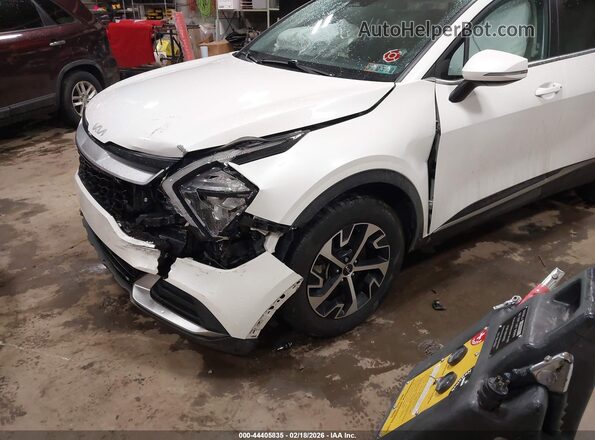 KNDPVCAG9P7111810 2023 KIA SPORTAGE HYBRID Белый Вид спереди