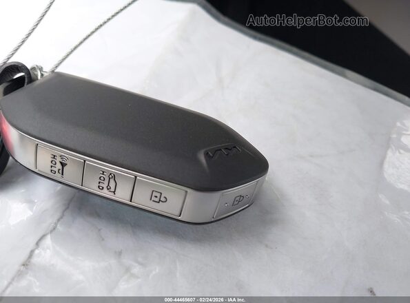 KNDPVDDG6T7285295 2026 KIA SPORTAGE HYBRID Light Blue Вид панелі приладів
