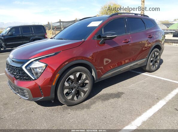 KNDPYDAH3P7055353 2023 KIA SPORTAGE PLUG-IN HYBRID Maroon Vista tres cuartos delantera izquierda