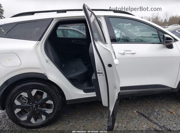 KNDPYDAH4P7089060 2023 KIA SPORTAGE PLUG-IN HYBRID White Vista de la etiqueta del VIN