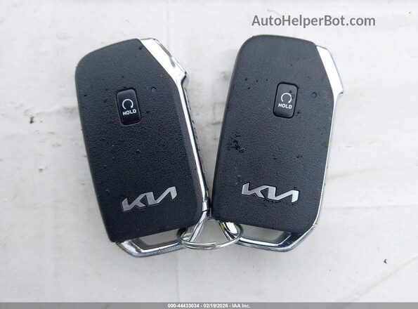 KNDPYDAH4P7089060 2023 KIA SPORTAGE PLUG-IN HYBRID White Vista del salpicadero