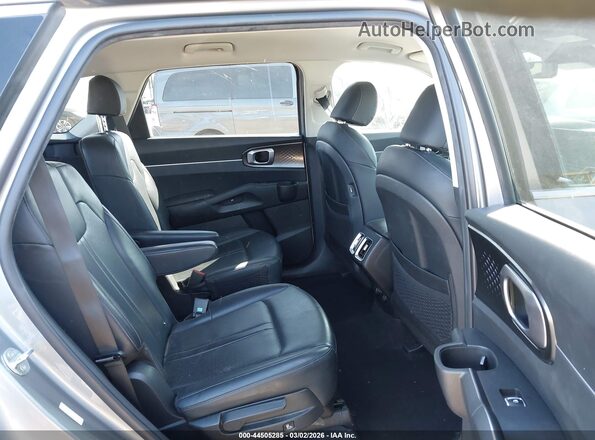 KNDRHDLG0R5236518 2024 KIA SORENTO HYBRID Silver Widok naklejki z numerem VIN