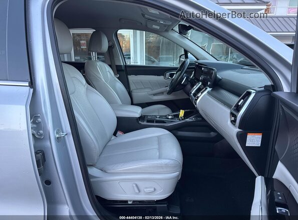 KNDRJDLH0N5069326 2022 KIA SORENTO PLUG-IN HYBRID Silver წინა სალონის ხედი
