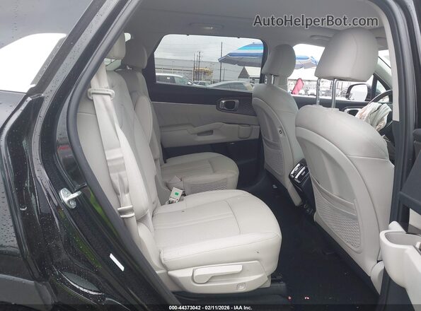 KNDRKDLG6P5215669 2023 KIA SORENTO HYBRID Black VIN კოდის სტიკერის ხედი