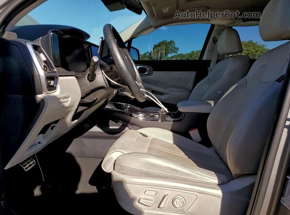 KNDRKDLG8P5204172 2023 KIA SORENTO Silver 