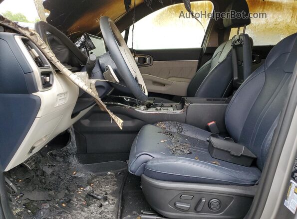 KNDRKDLGXR5247608 2024 KIA SORENTO Gray Widok wnętrza z przodu