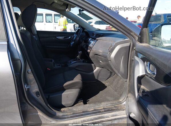 KNMAT2MT3HP514648 2017 NISSAN ROGUE Gray Vista interior delantera