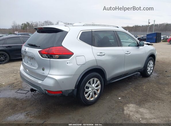 KNMAT2MV4HP552715 2017 NISSAN ROGUE Серебряный 