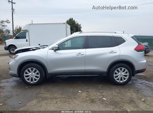 KNMAT2MV4HP552715 2017 NISSAN ROGUE Серебряный 