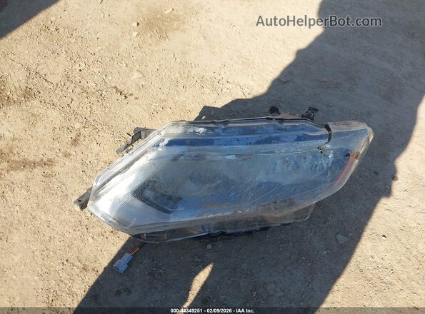 KNMAT2MV6HP611084 2017 NISSAN ROGUE Серебряный Вид щитка приборов