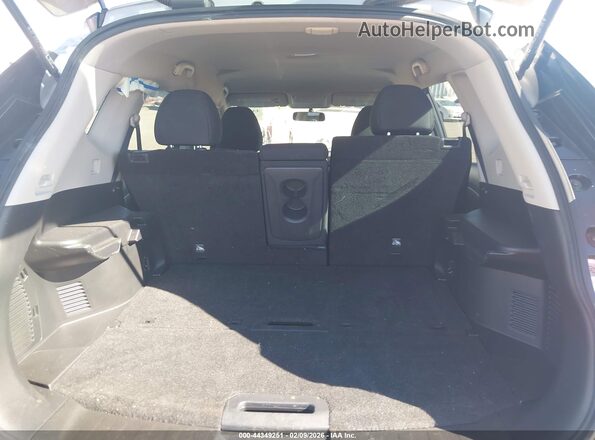 KNMAT2MV6HP611084 2017 NISSAN ROGUE Серебряный 