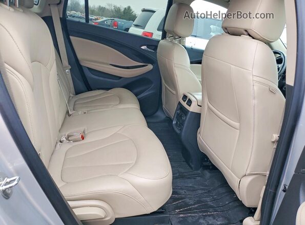 LRBFX2SA5JD002570 2018 BUICK ENVISION Silver Vista interior trasera