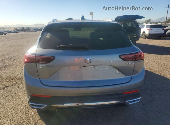 LRBFZKE42SD036516 2025 BUICK ENVISION Silver Вид ззаду