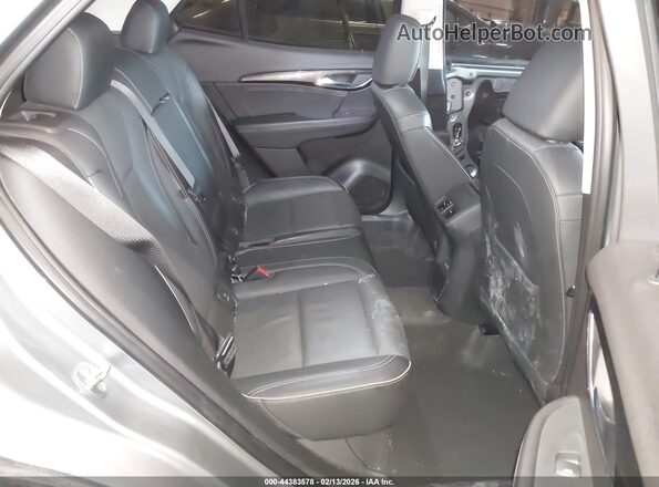LRBFZNR40PD033309 2023 BUICK ENVISION Gray Widok naklejki z numerem VIN