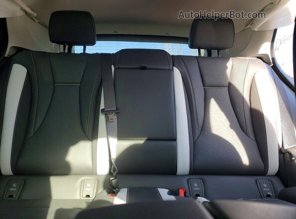 LRBFZPE46RD017877 2024 BUICK ENVISION Purple Հետևի նստատեղերի տեսք
