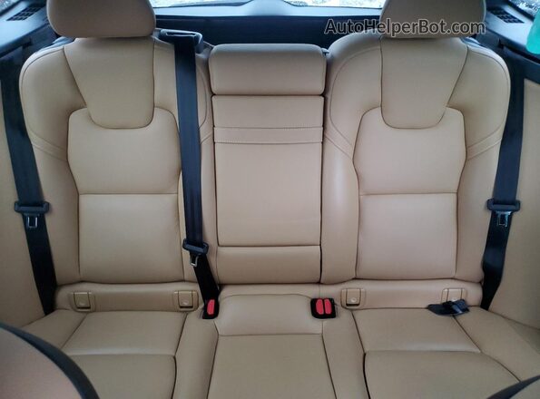LYV102RL3KB298482 2019 VOLVO XC60 Черный Вид задних сидений