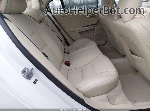 LYV402FMXGB094201 2016 VOLVO S60 INSCRIPTION White VIN sticker view