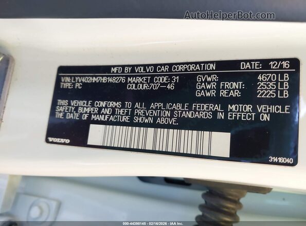 LYV402HM7HB148276 2017 VOLVO S60 INSCRIPTION White Engine compartment view