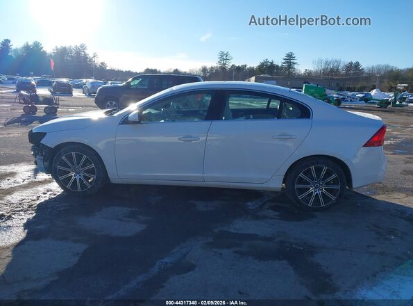 LYV402TM4HB130924 2017 VOLVO S60 INSCRIPTION White 