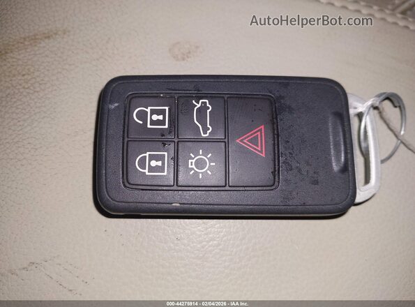 LYV612TK9GB096580 2016 VOLVO S60 INSCRIPTION Tan Widok deski rozdzielczej