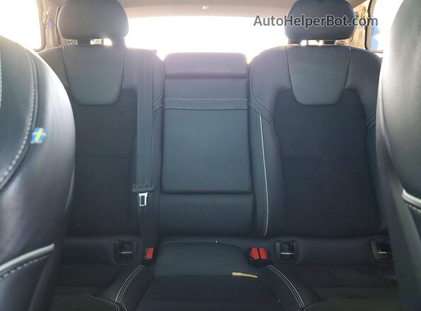 LYVA22RM3JB100937 2018 VOLVO XC60 Silver Вид задніх сидінь