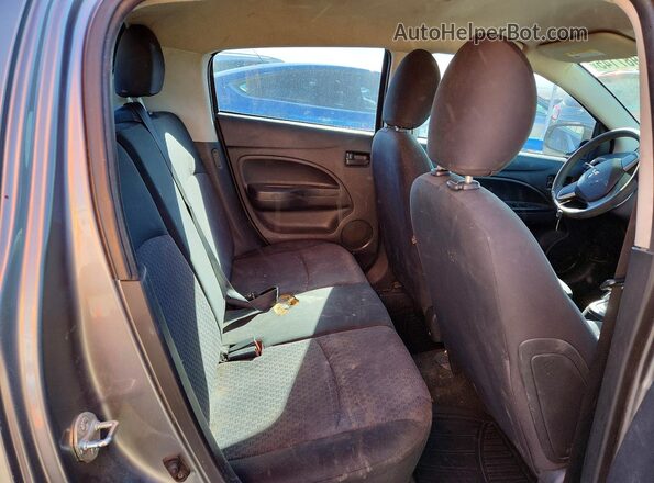 ML32A3HJ6HH016840 2017 MITSUBISHI MIRAGE Silver Widok tylnych siedzeń