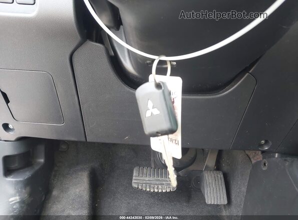 ML32F3FJ1JHF12464 2018 MITSUBISHI MIRAGE G4 White Вид панелі приладів