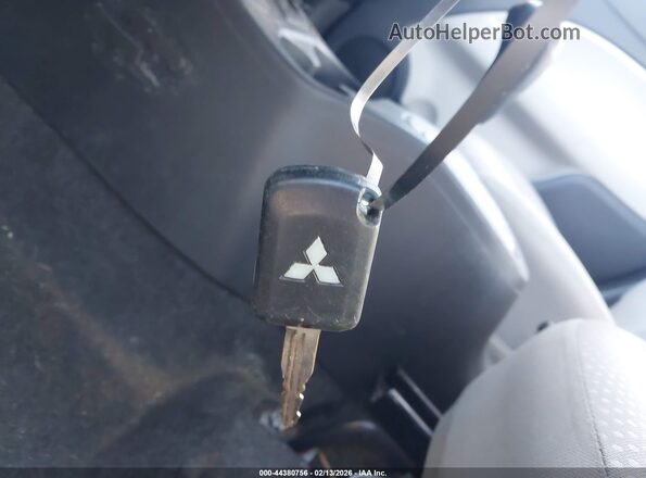 ML32F3FJ2JHF09217 2018 MITSUBISHI MIRAGE G4 White Առջևի վահանակի տեսք