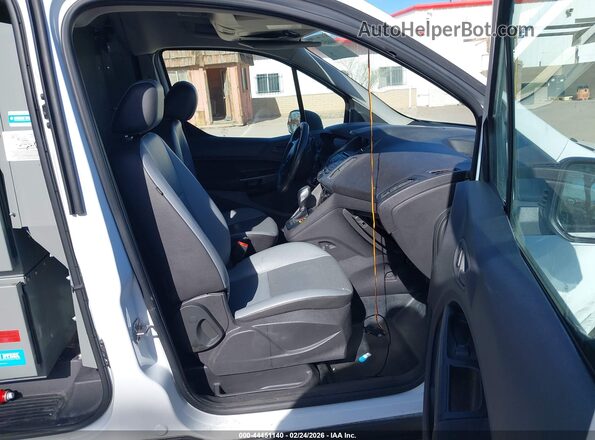 NM0LS7E79H1331135 2017 FORD TRANSIT CONNECT Белый Вид салона спереди