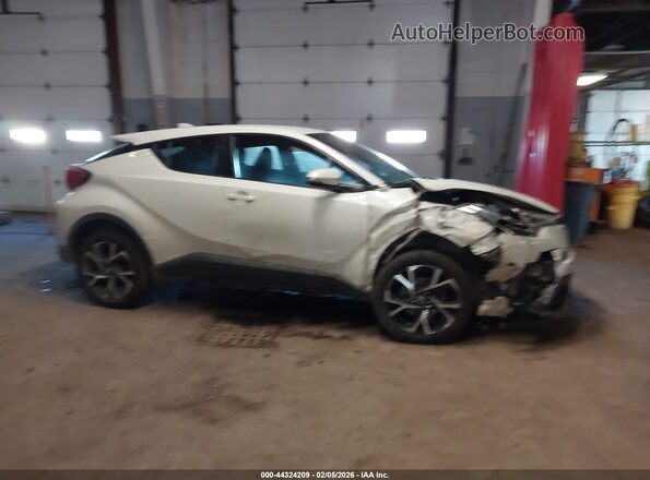 NMTKHMBX1KR077896 2019 TOYOTA LE White 