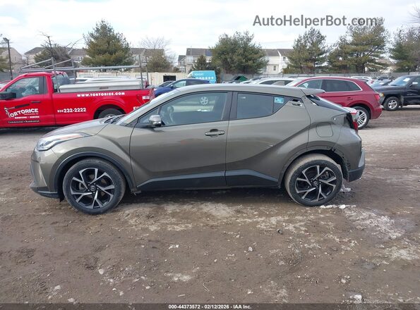 NMTKHMBX2MR127899 2021 TOYOTA LE Green 
