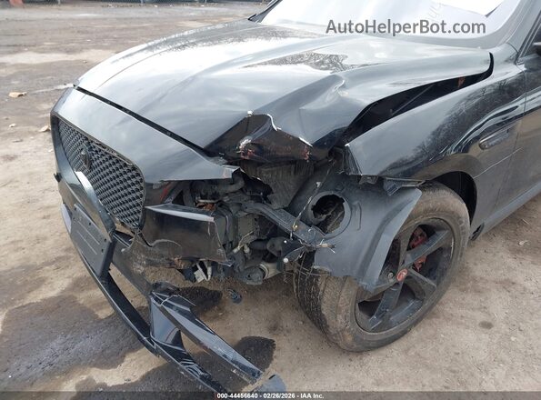 SADCJ2BVXHA490830 2017 JAGUAR F-PACE Black Դիմացի տեսք