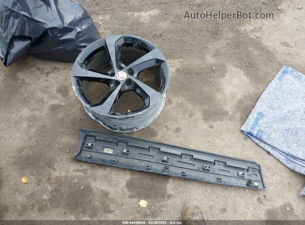 SADCJ2BVXHA490830 2017 JAGUAR F-PACE Black Սարքավորումների վահանակի տեսք
