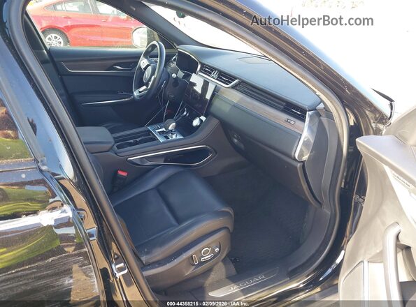 SADCJ2EU4MA666073 2021 JAGUAR F-PACE Black Вид салону спереду