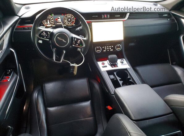 SADCJ2EX1MA677624 2021 JAGUAR F-PACE Gray Vista del salpicadero