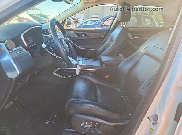 SADCJ2EX3NA690375 2022 JAGUAR F-PACE White Front interior view