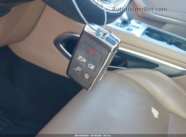 SADCJ2EX9NA689053 2022 JAGUAR F-PACE Black Dashboard view