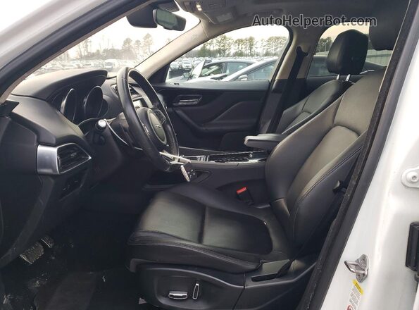 SADCJ2FX4KA360450 2019 JAGUAR F-PACE White Вид панелі приладів