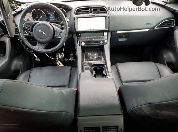 SADCJ2FX9KA397848 2019 JAGUAR F-PACE Серебряный 