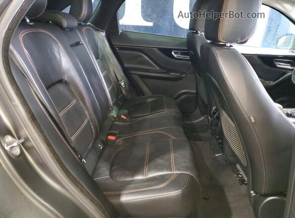 SADCK2BV4HA067951 2017 JAGUAR F-PACE Black Widok wnętrza z tyłu