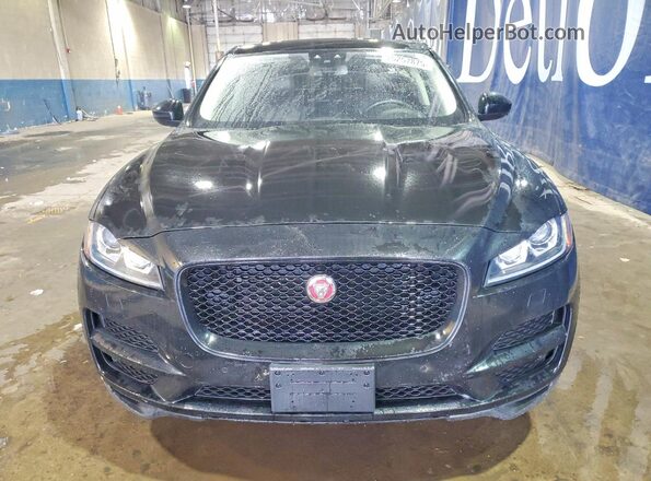 SADCK2BV4HA067951 2017 JAGUAR F-PACE Black Widok z przodu